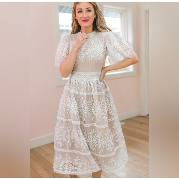 Ivy City Co Sicily Dress XL White Lace Mesh Flutter Sleeve High Neck Feminine - Picture 1 of 16